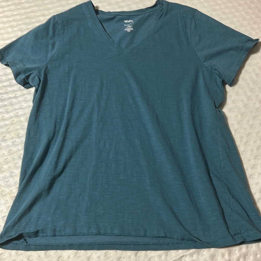 Dark turquoise tee